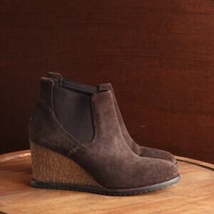 Trask Boots Womens Size 8.5M Brown Tatum Wedge Suede Ankle Chelsea Casual Fall